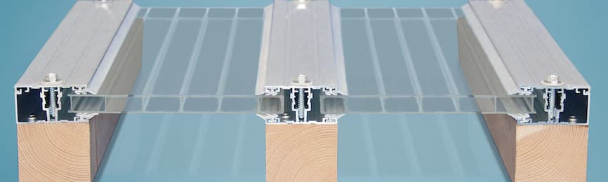 Spajanje Lexan polikarbonatnih ploča 16 mm pomoću aluminijskog dvodijelnog H-profila s brtvom